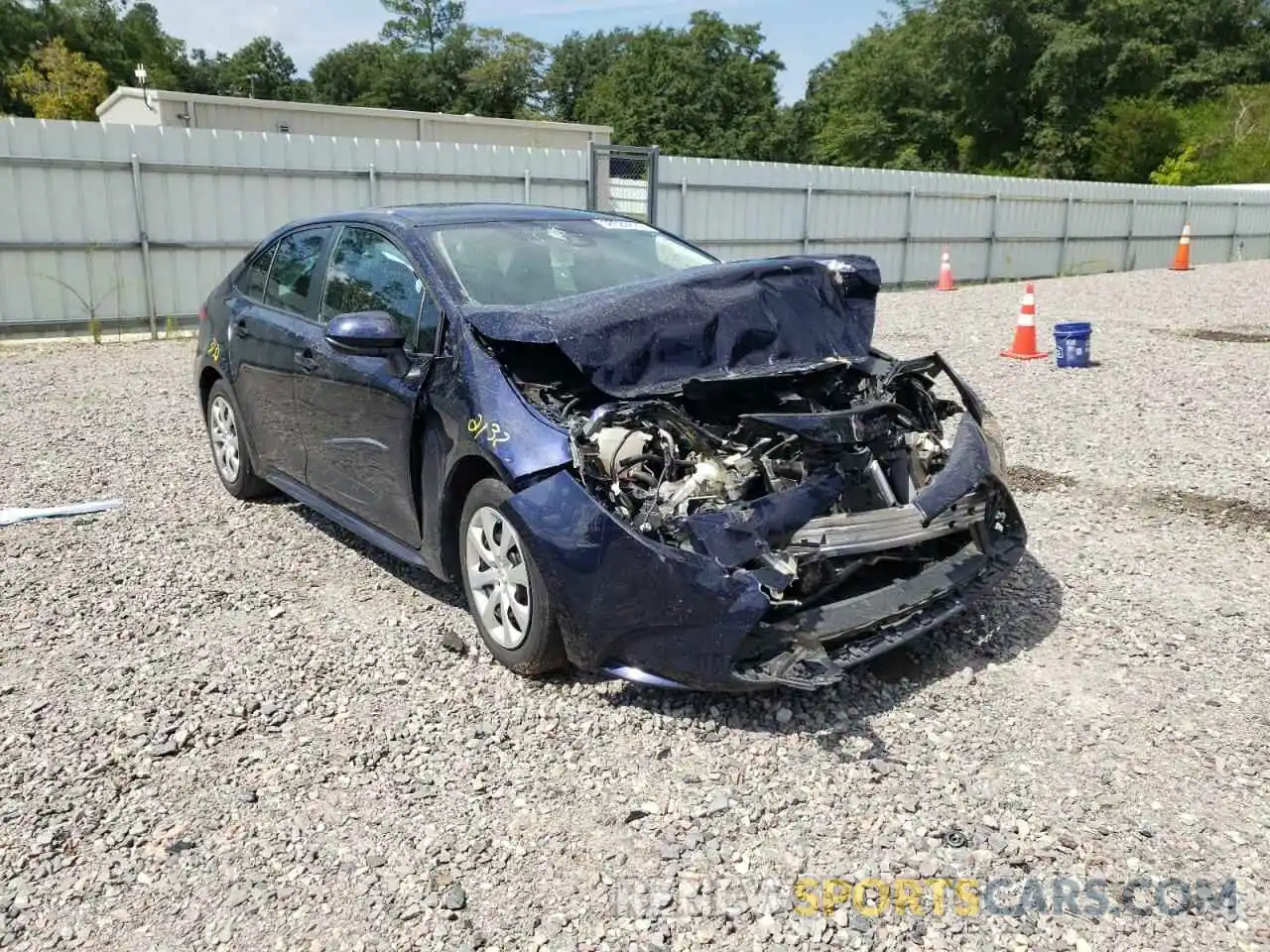 1 Photograph of a damaged car 5YFEPRAE7LP011121 TOYOTA COROLLA 2020