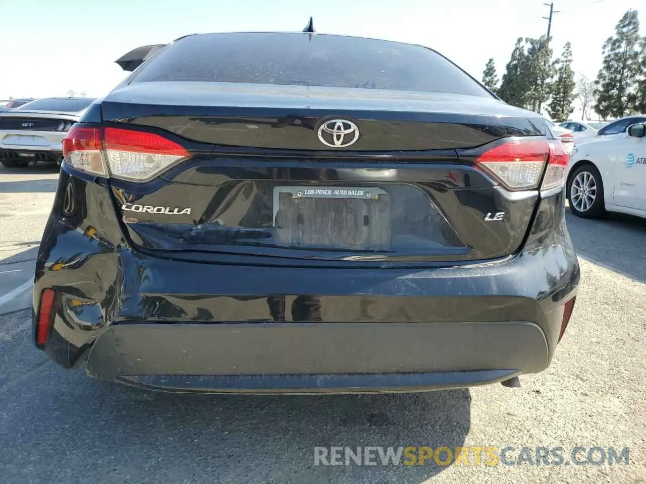 6 Photograph of a damaged car 5YFEPRAE7LP019753 TOYOTA COROLLA 2020