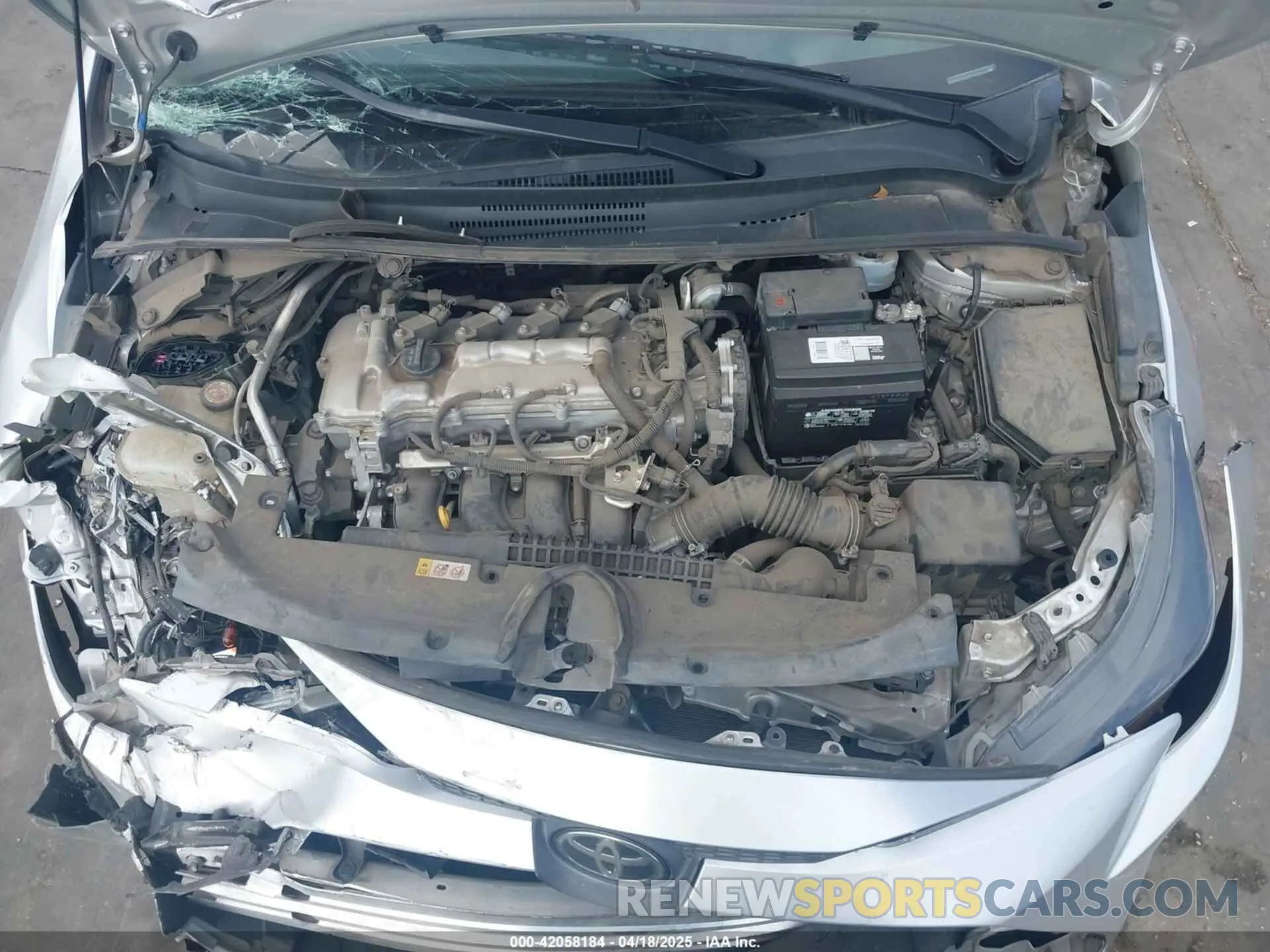 10 Photograph of a damaged car 5YFEPRAE7LP022460 TOYOTA COROLLA 2020