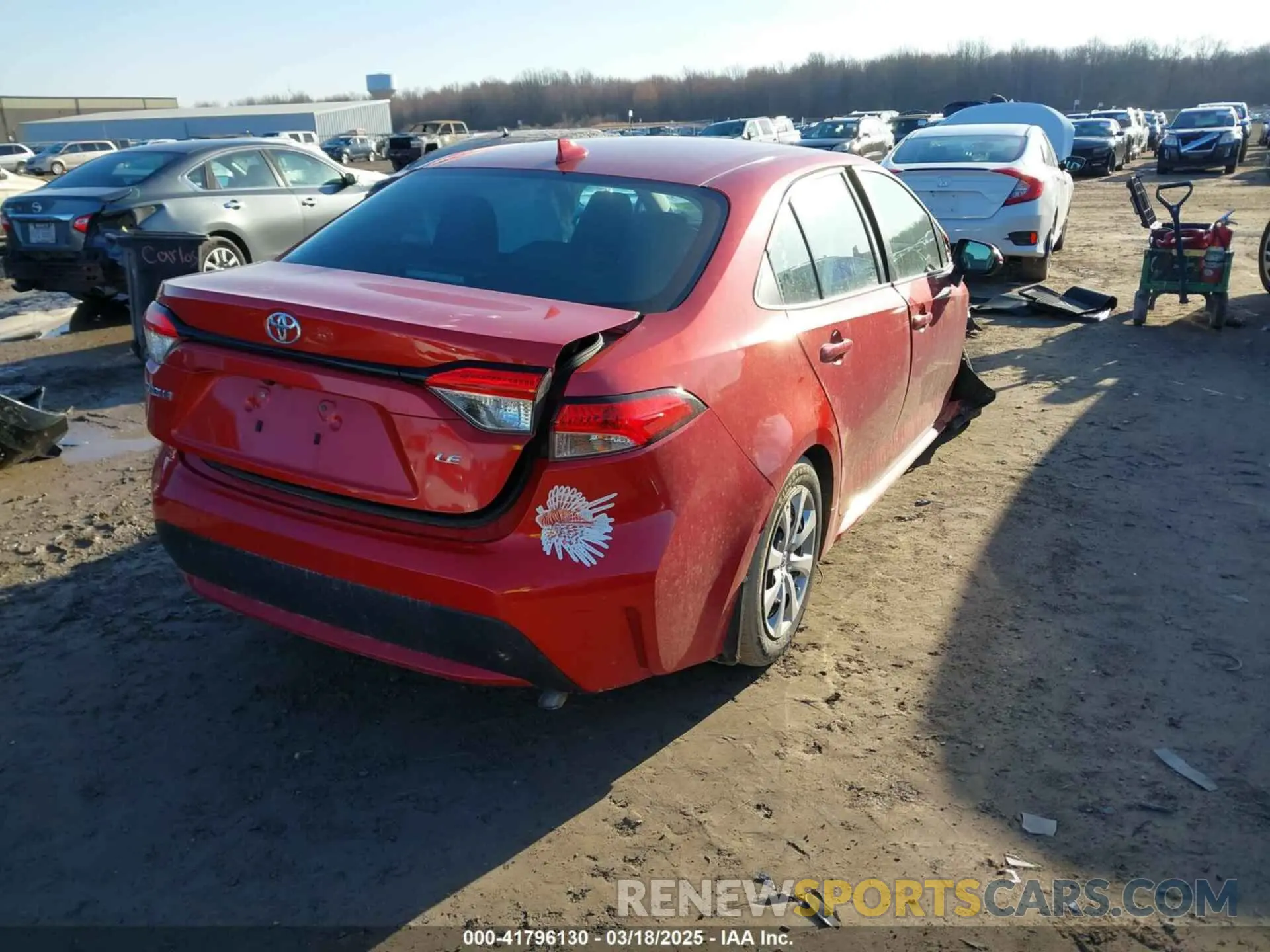 4 Photograph of a damaged car 5YFEPRAE7LP025942 TOYOTA COROLLA 2020