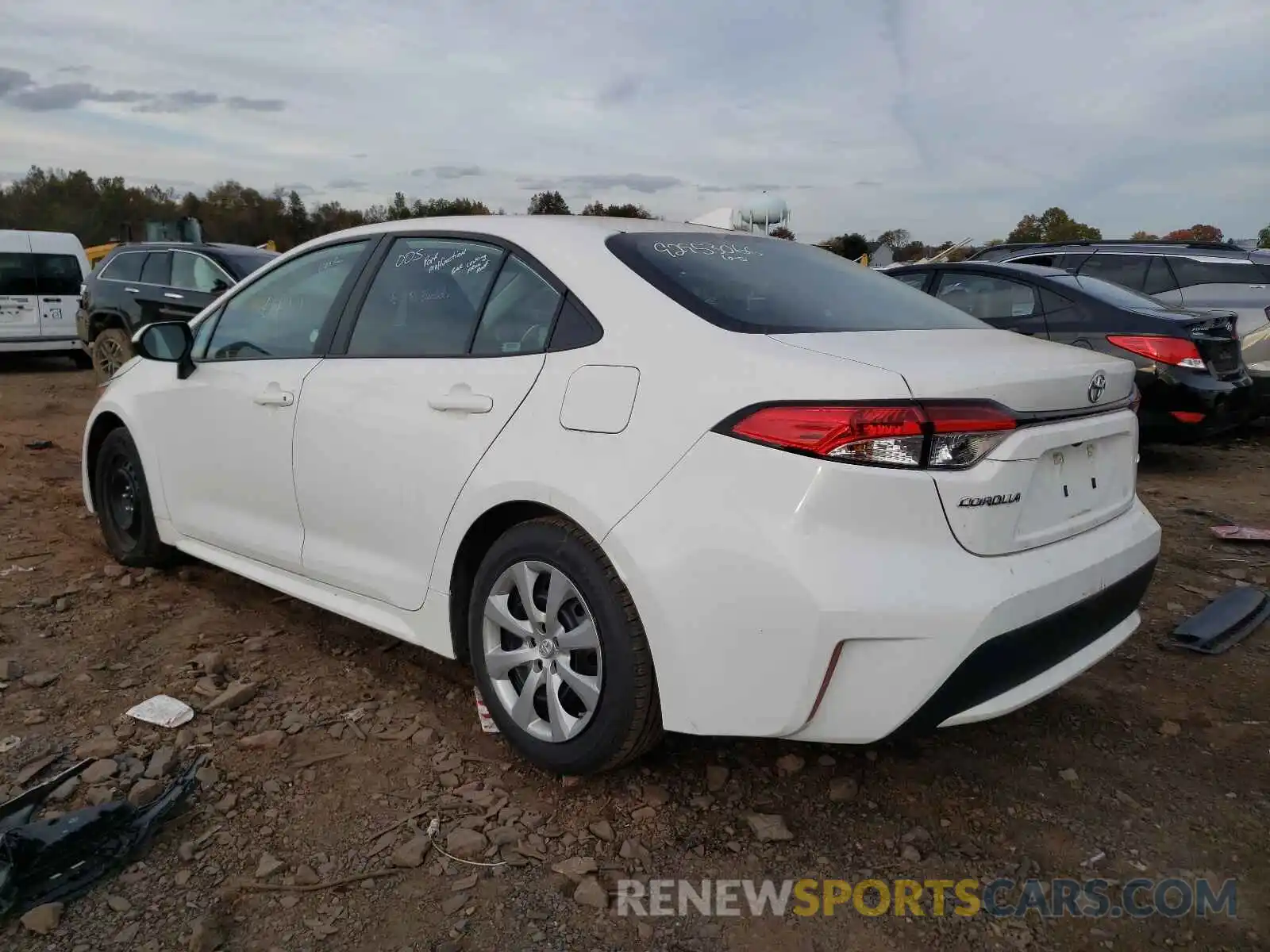 3 Photograph of a damaged car 5YFEPRAE7LP026721 TOYOTA COROLLA 2020