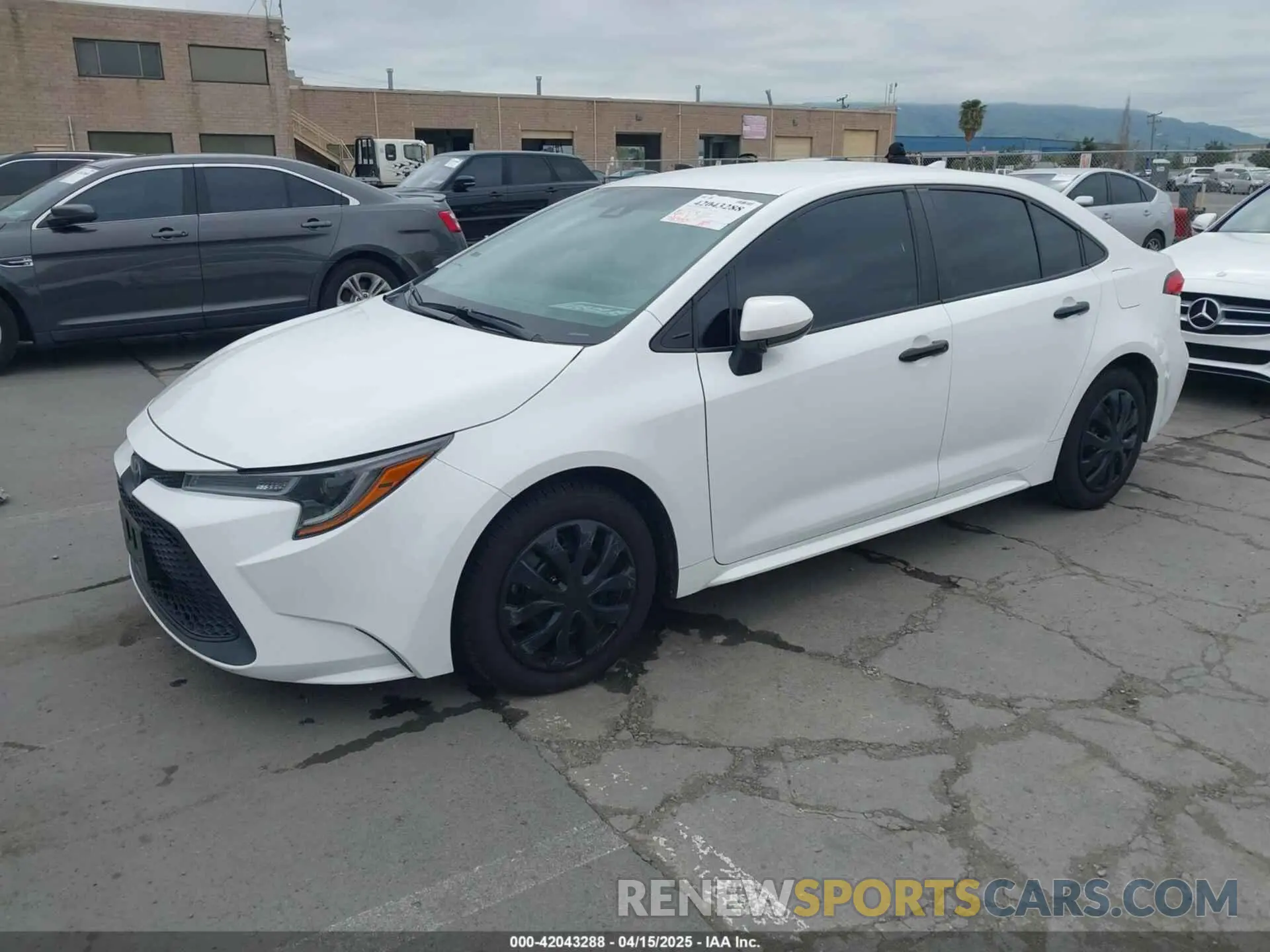 2 Photograph of a damaged car 5YFEPRAE7LP030283 TOYOTA COROLLA 2020
