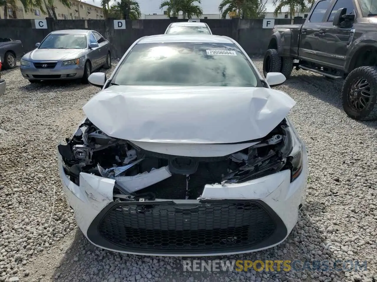 5 Photograph of a damaged car 5YFEPRAE7LP033913 TOYOTA COROLLA 2020