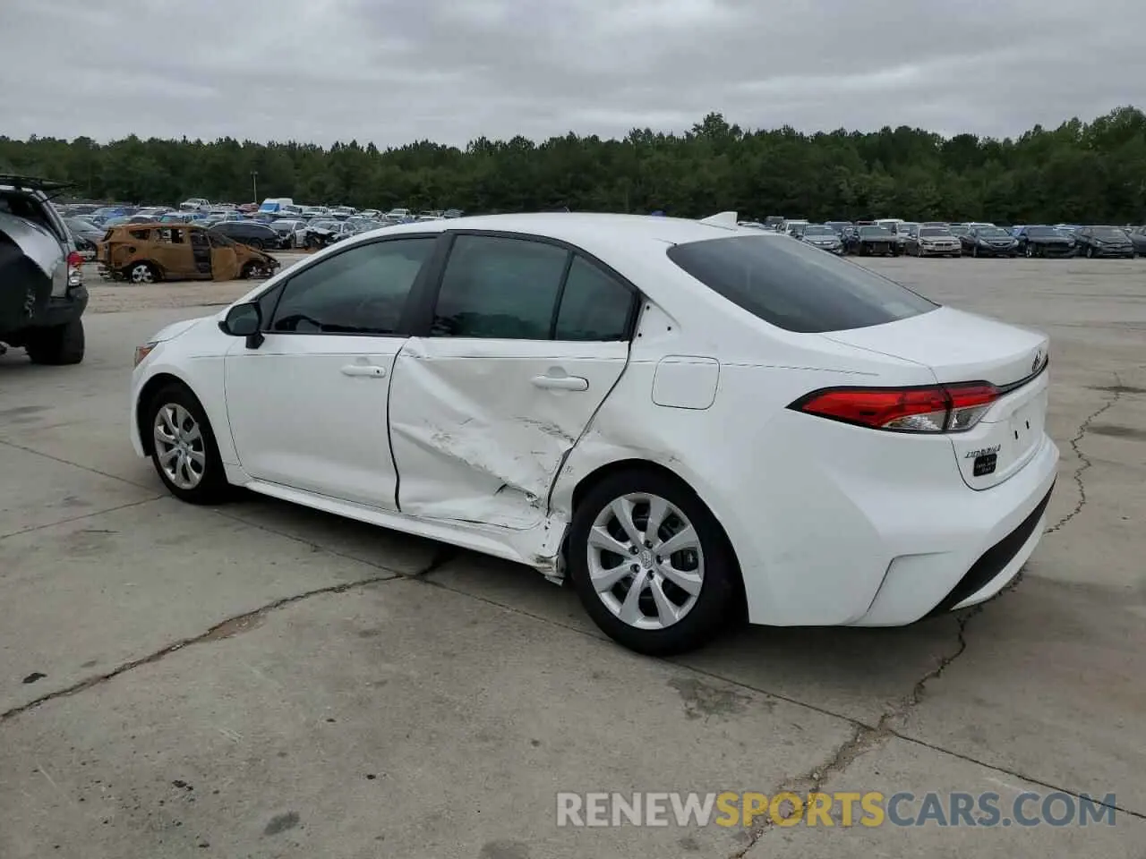 2 Photograph of a damaged car 5YFEPRAE7LP036987 TOYOTA COROLLA 2020
