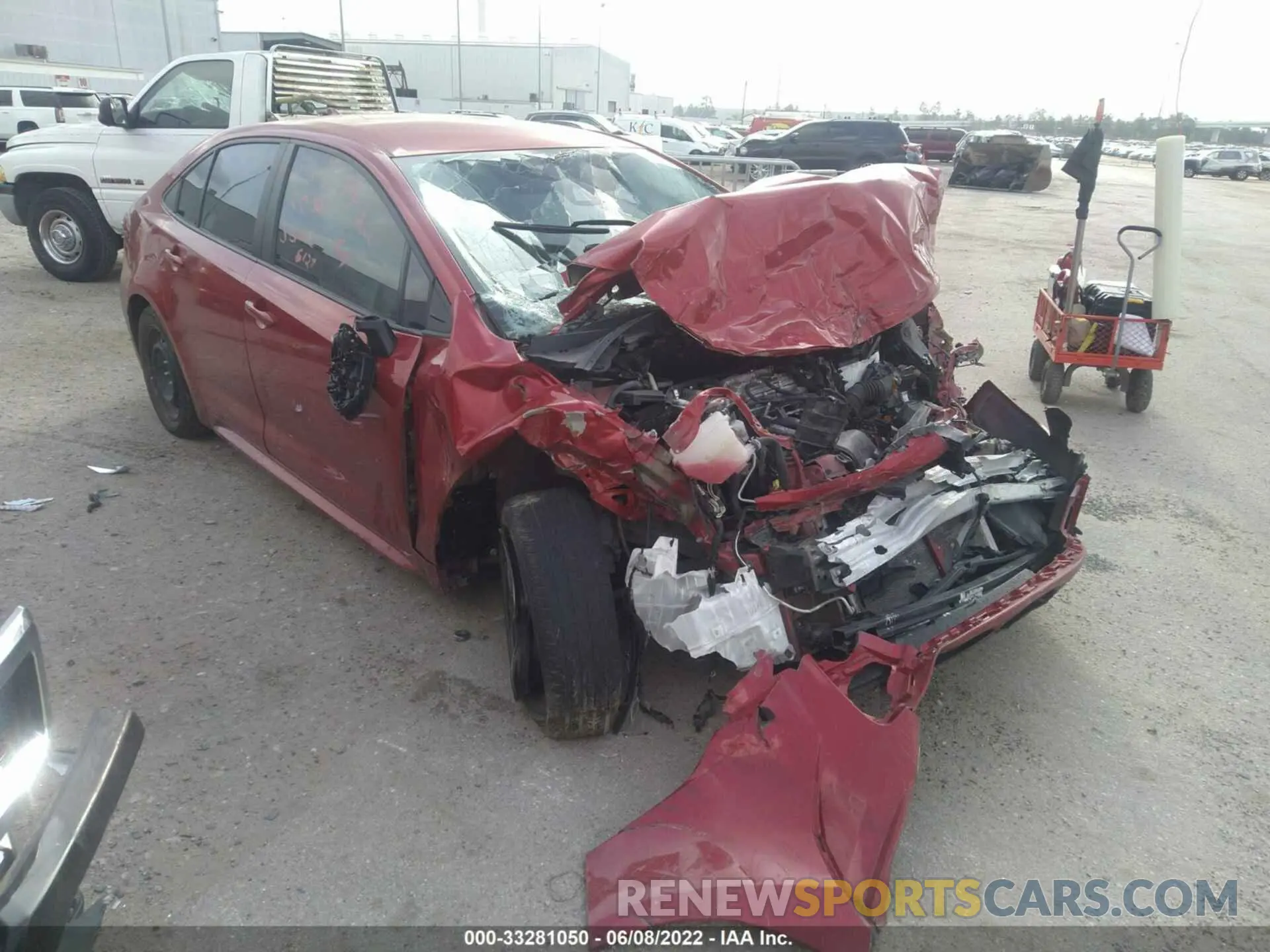 1 Photograph of a damaged car 5YFEPRAE7LP046127 TOYOTA COROLLA 2020