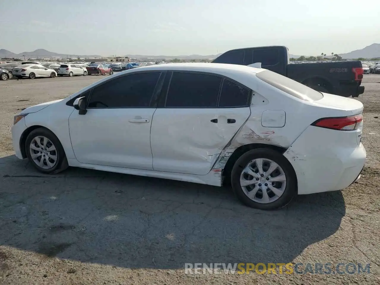 2 Photograph of a damaged car 5YFEPRAE7LP050100 TOYOTA COROLLA 2020