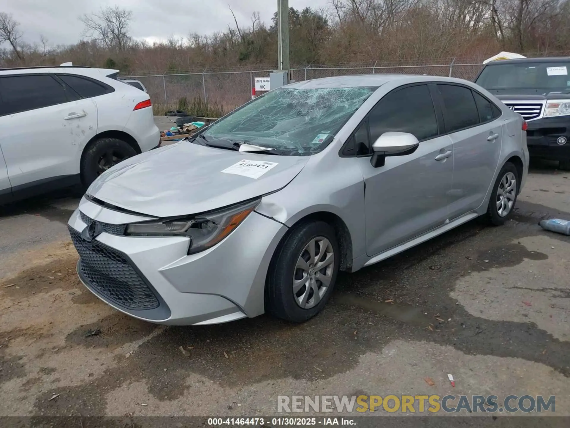 2 Photograph of a damaged car 5YFEPRAE7LP050548 TOYOTA COROLLA 2020