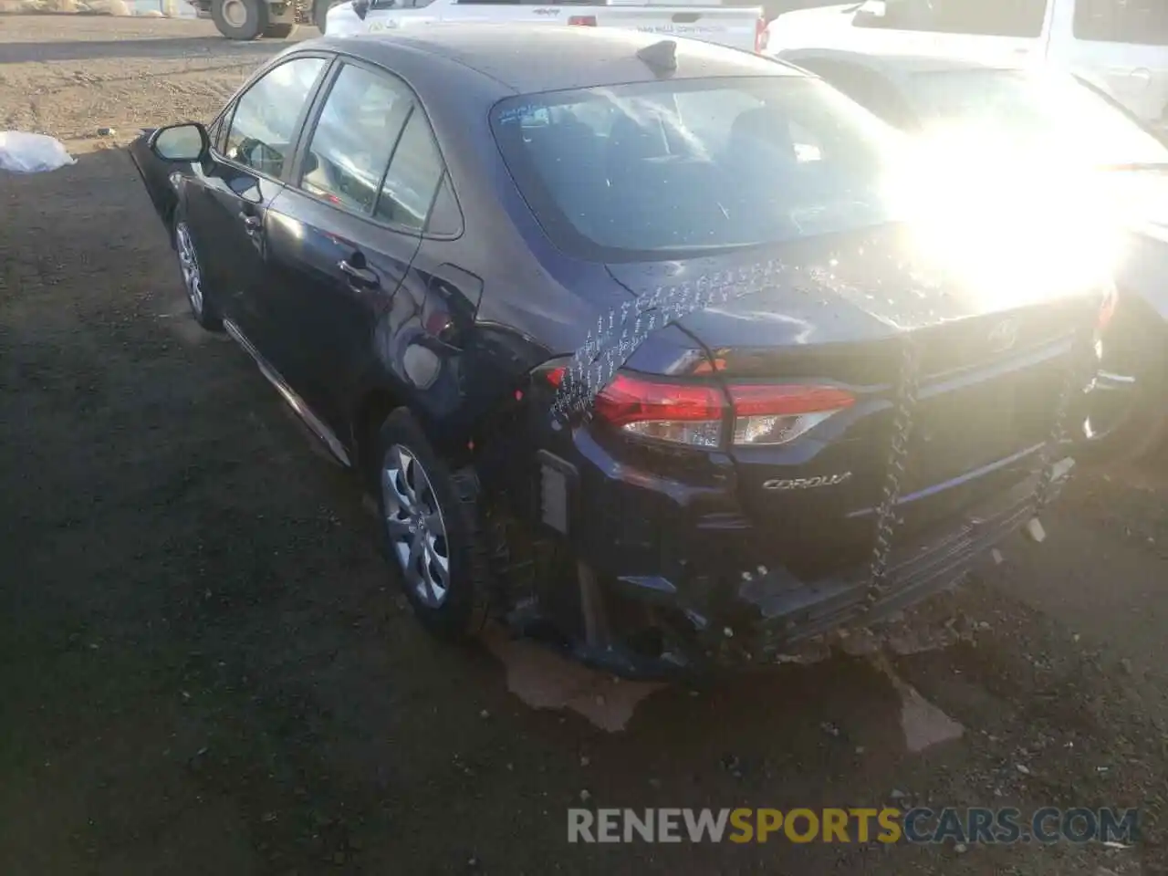 3 Photograph of a damaged car 5YFEPRAE7LP061758 TOYOTA COROLLA 2020