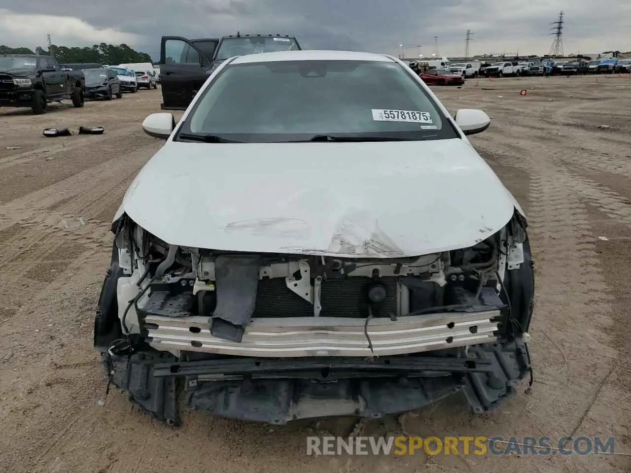 5 Photograph of a damaged car 5YFEPRAE7LP065521 TOYOTA COROLLA 2020