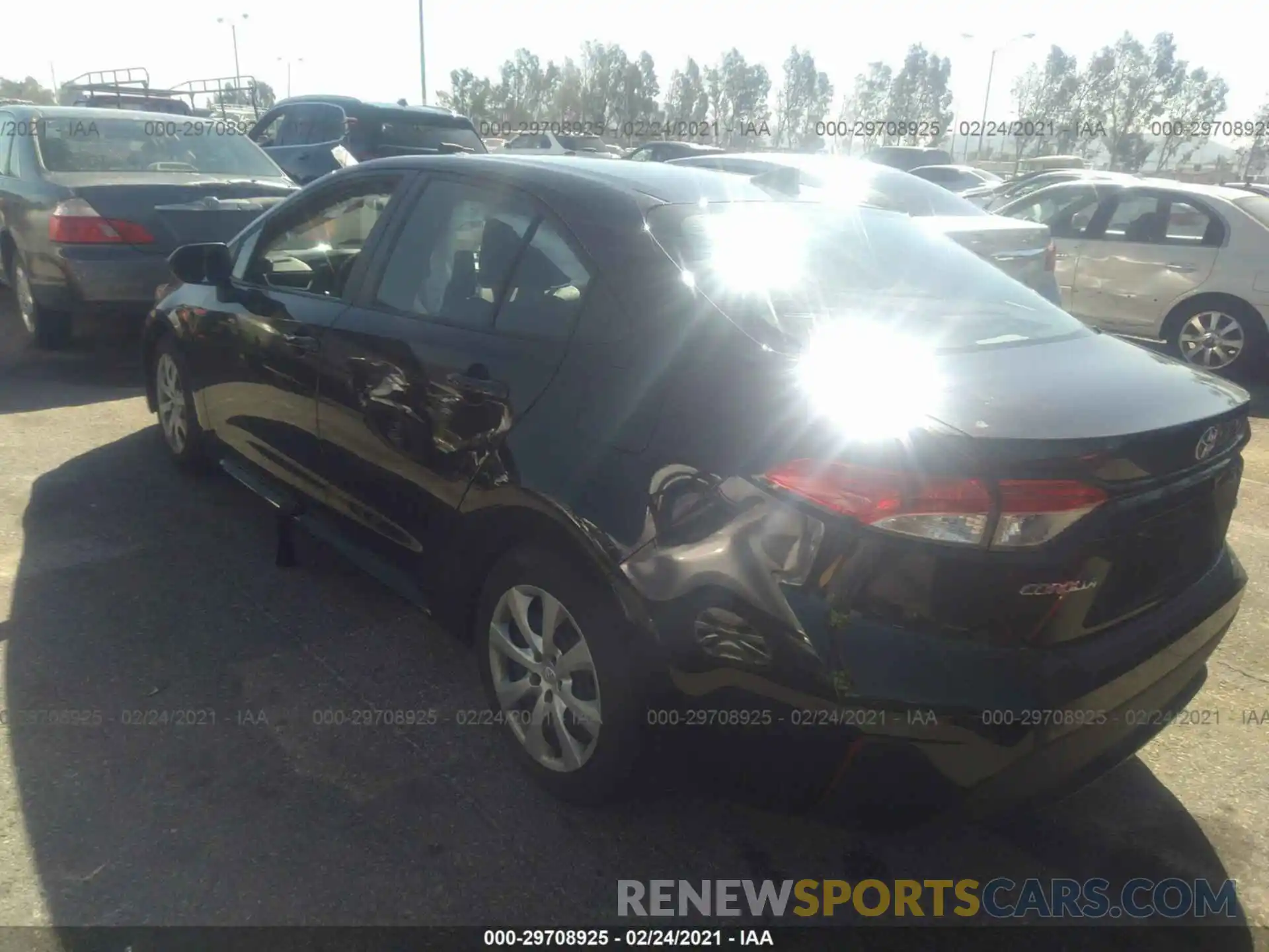 3 Photograph of a damaged car 5YFEPRAE7LP066216 TOYOTA COROLLA 2020