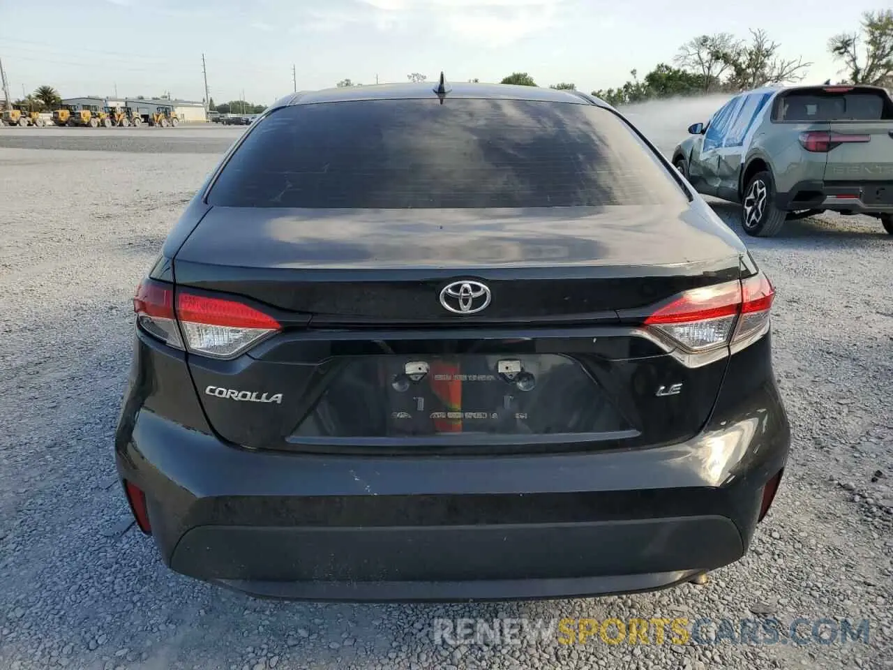 6 Photograph of a damaged car 5YFEPRAE7LP069570 TOYOTA COROLLA 2020