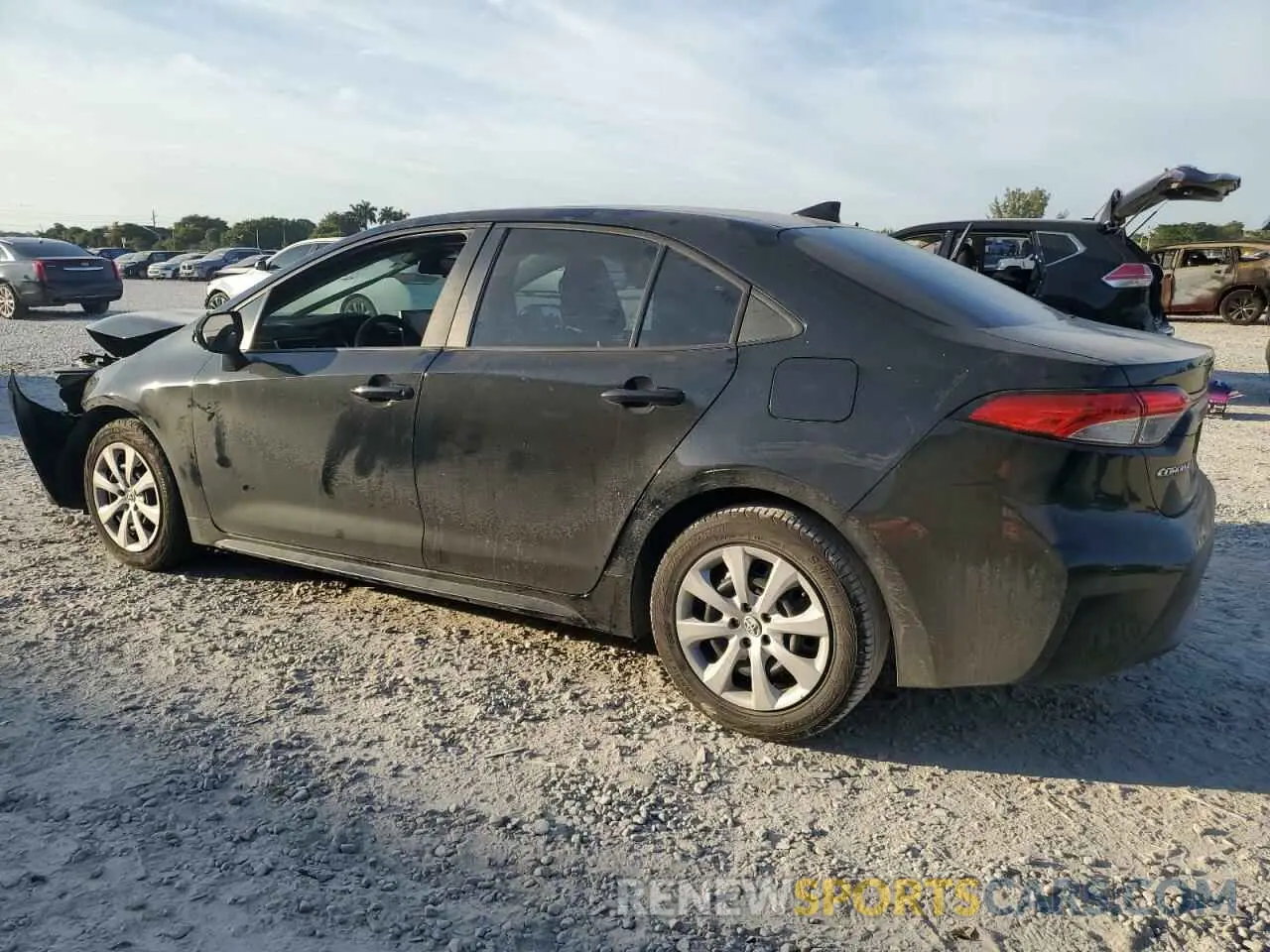 2 Photograph of a damaged car 5YFEPRAE7LP072355 TOYOTA COROLLA 2020