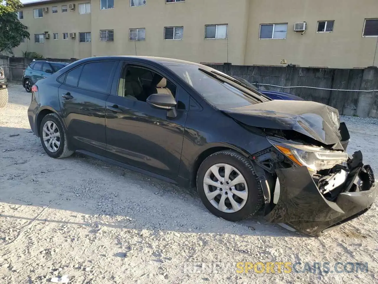 4 Photograph of a damaged car 5YFEPRAE7LP072355 TOYOTA COROLLA 2020