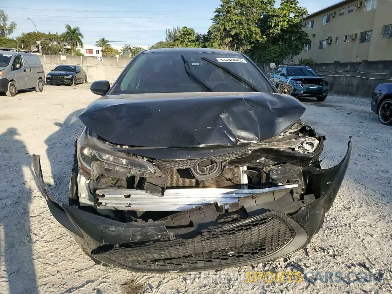 5 Photograph of a damaged car 5YFEPRAE7LP072355 TOYOTA COROLLA 2020