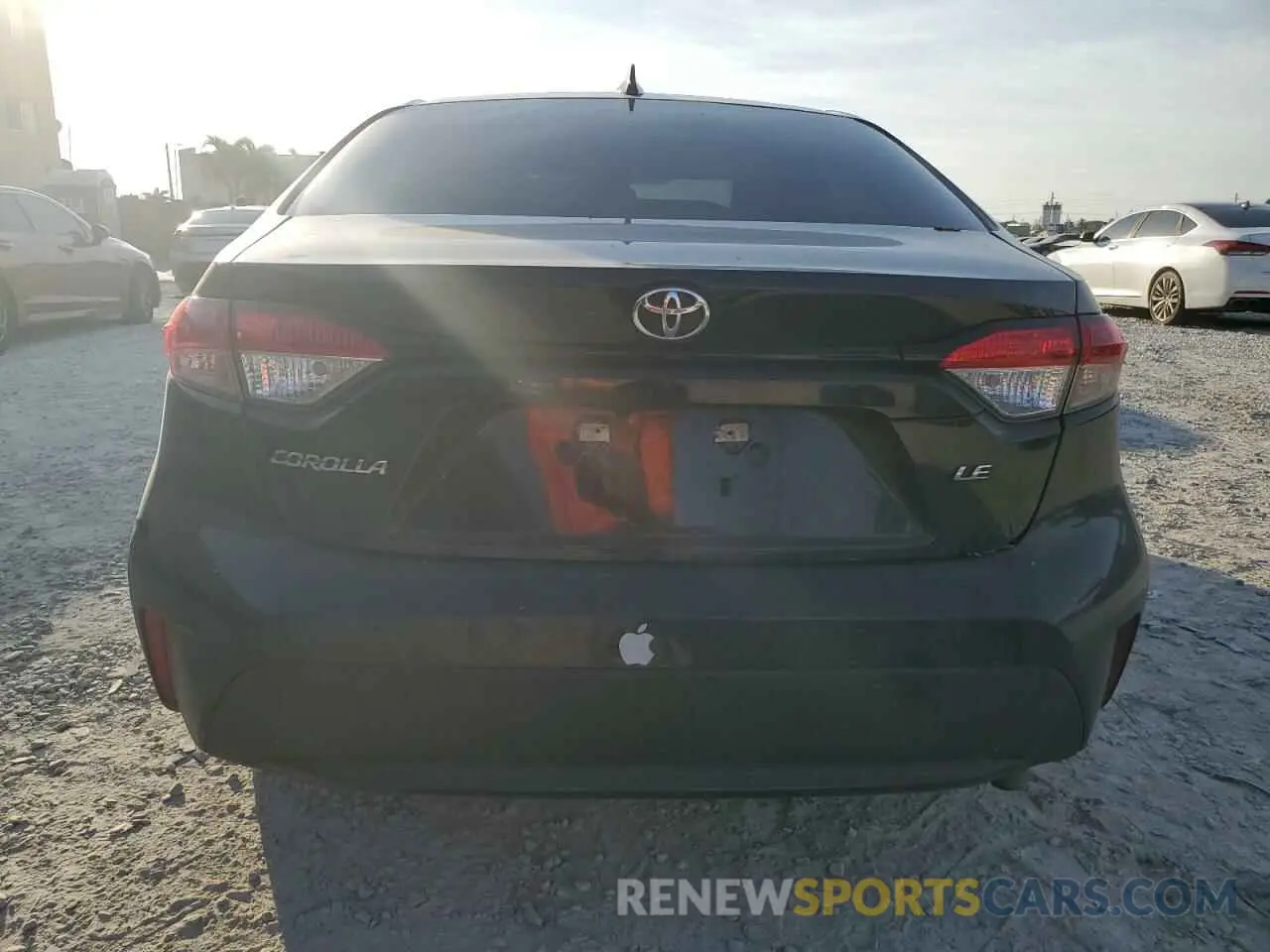 6 Photograph of a damaged car 5YFEPRAE7LP072355 TOYOTA COROLLA 2020