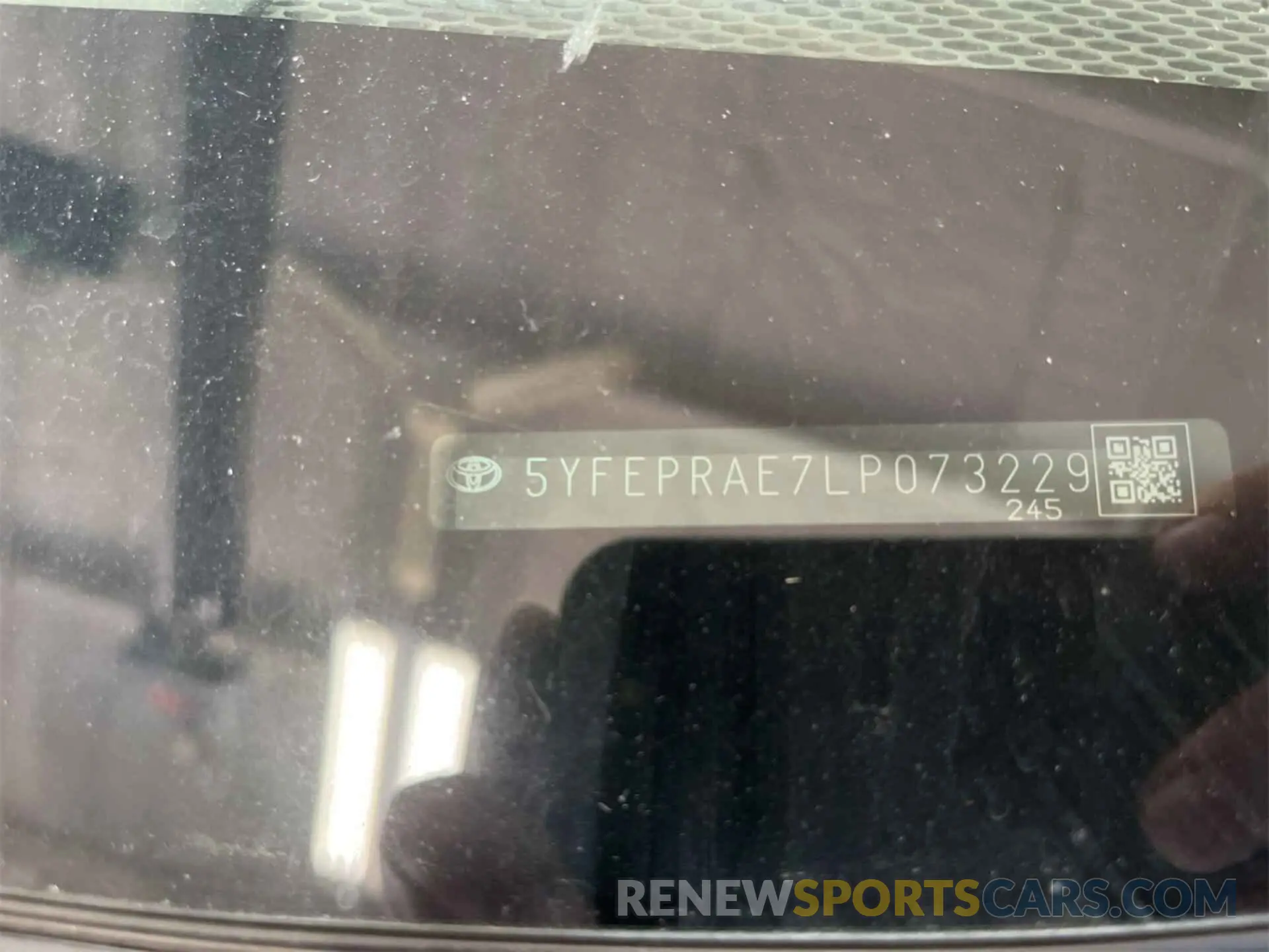 25 Photograph of a damaged car 5YFEPRAE7LP073229 TOYOTA COROLLA 2020