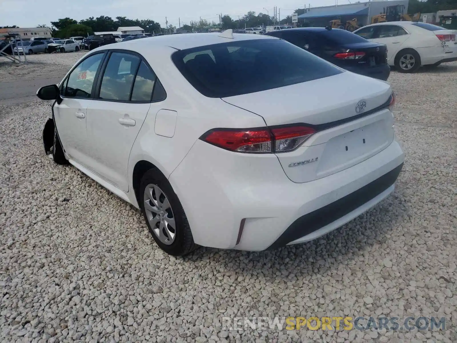 3 Photograph of a damaged car 5YFEPRAE7LP075353 TOYOTA COROLLA 2020