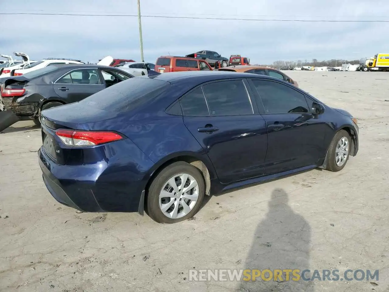 3 Photograph of a damaged car 5YFEPRAE7LP077720 TOYOTA COROLLA 2020