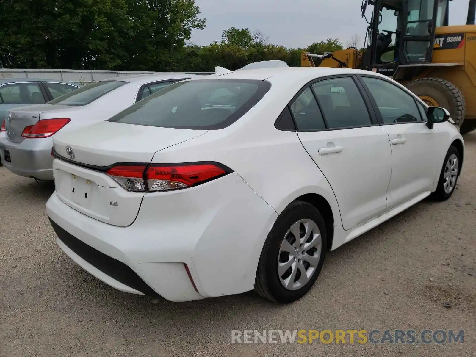 4 Photograph of a damaged car 5YFEPRAE7LP082755 TOYOTA COROLLA 2020