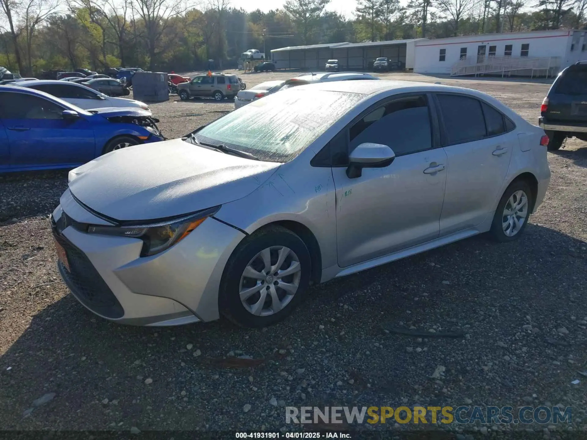 2 Photograph of a damaged car 5YFEPRAE7LP086658 TOYOTA COROLLA 2020