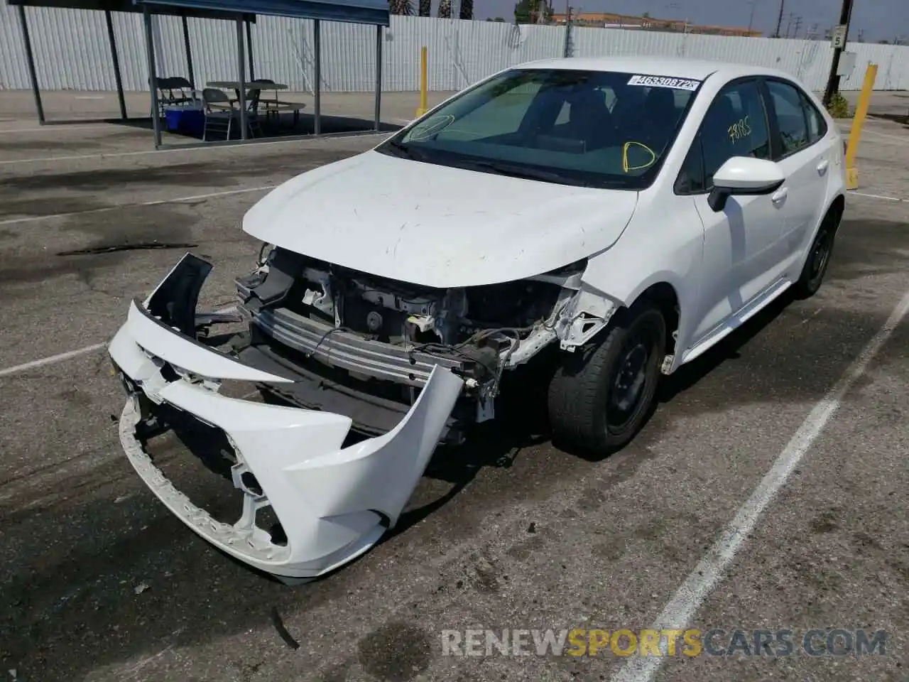 2 Photograph of a damaged car 5YFEPRAE7LP086708 TOYOTA COROLLA 2020