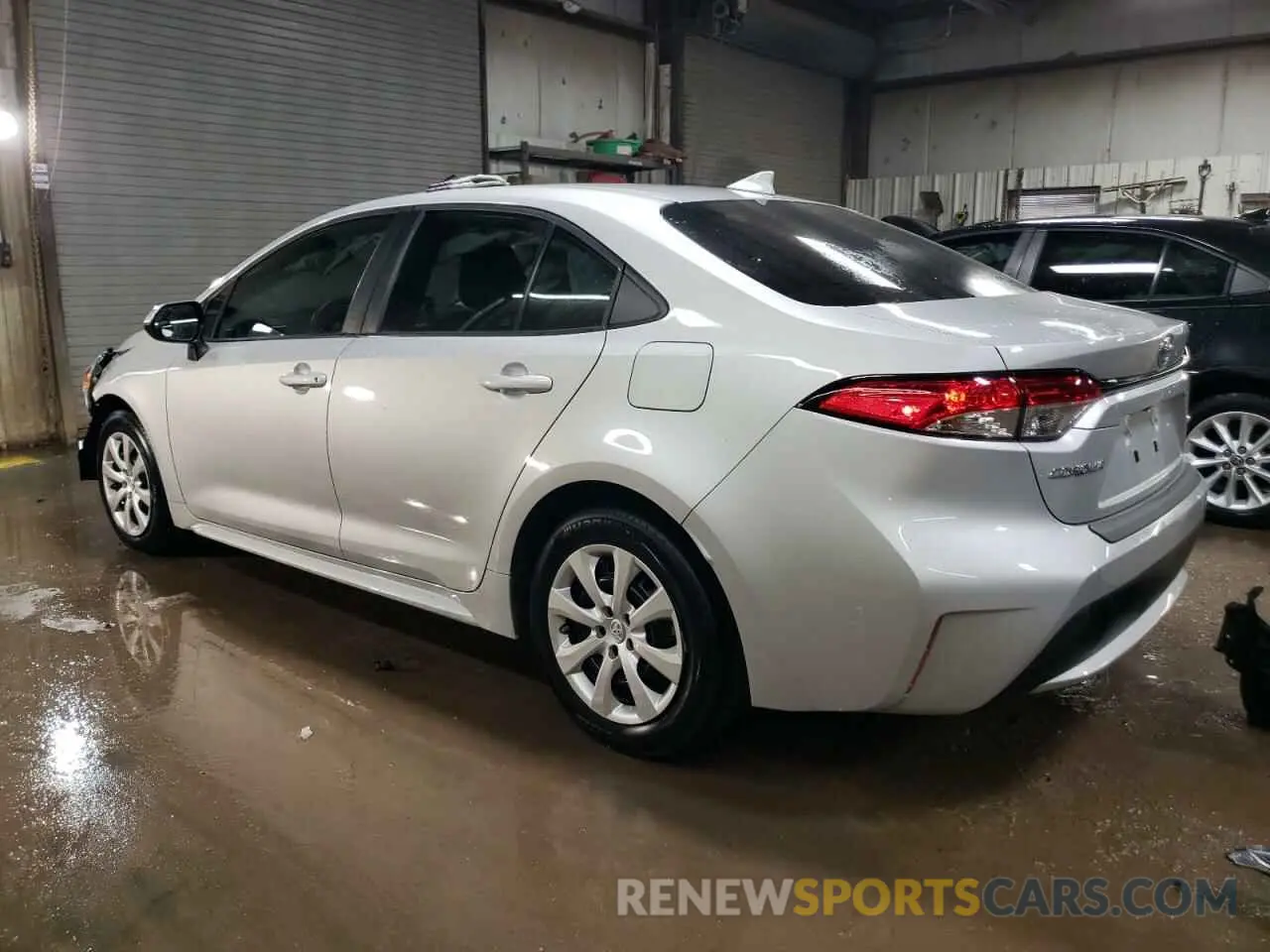 2 Photograph of a damaged car 5YFEPRAE7LP094792 TOYOTA COROLLA 2020
