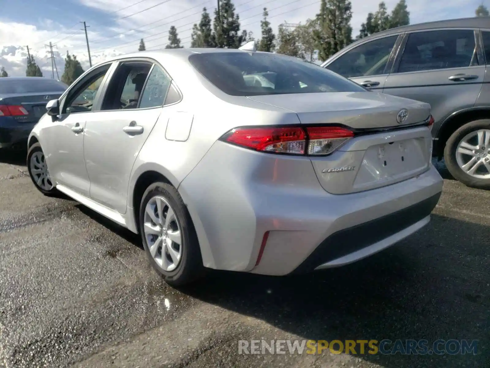 3 Photograph of a damaged car 5YFEPRAE7LP096784 TOYOTA COROLLA 2020