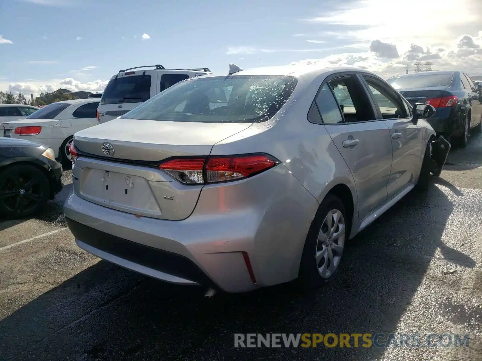 4 Photograph of a damaged car 5YFEPRAE7LP096784 TOYOTA COROLLA 2020