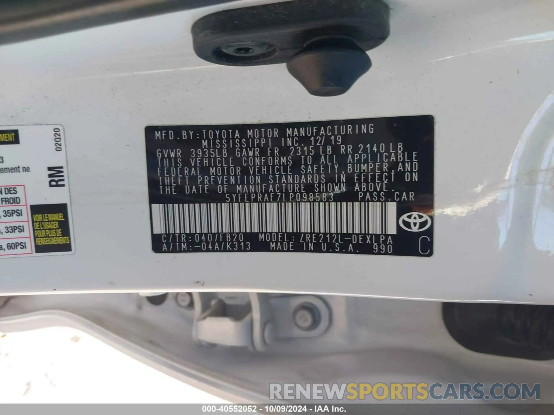 9 Photograph of a damaged car 5YFEPRAE7LP098583 TOYOTA COROLLA 2020