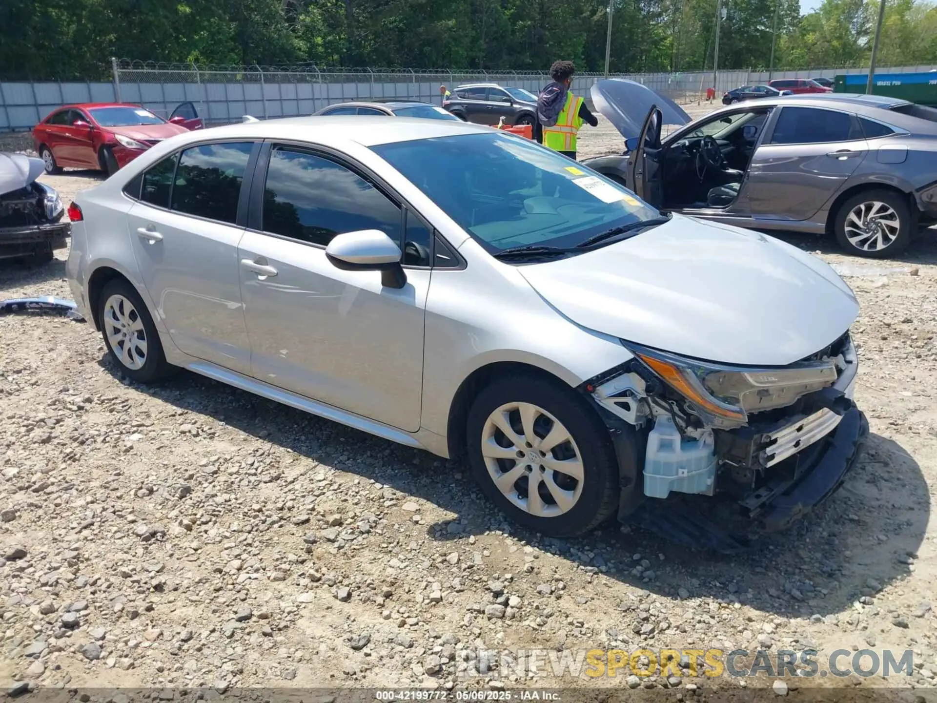 1 Photograph of a damaged car 5YFEPRAE7LP099975 TOYOTA COROLLA 2020