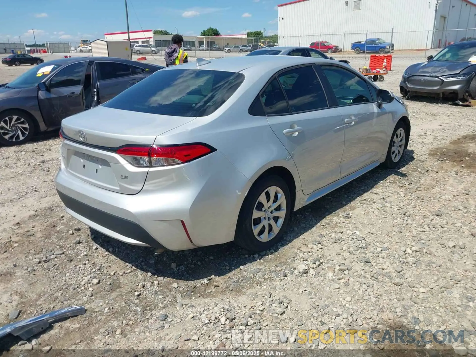 4 Photograph of a damaged car 5YFEPRAE7LP099975 TOYOTA COROLLA 2020