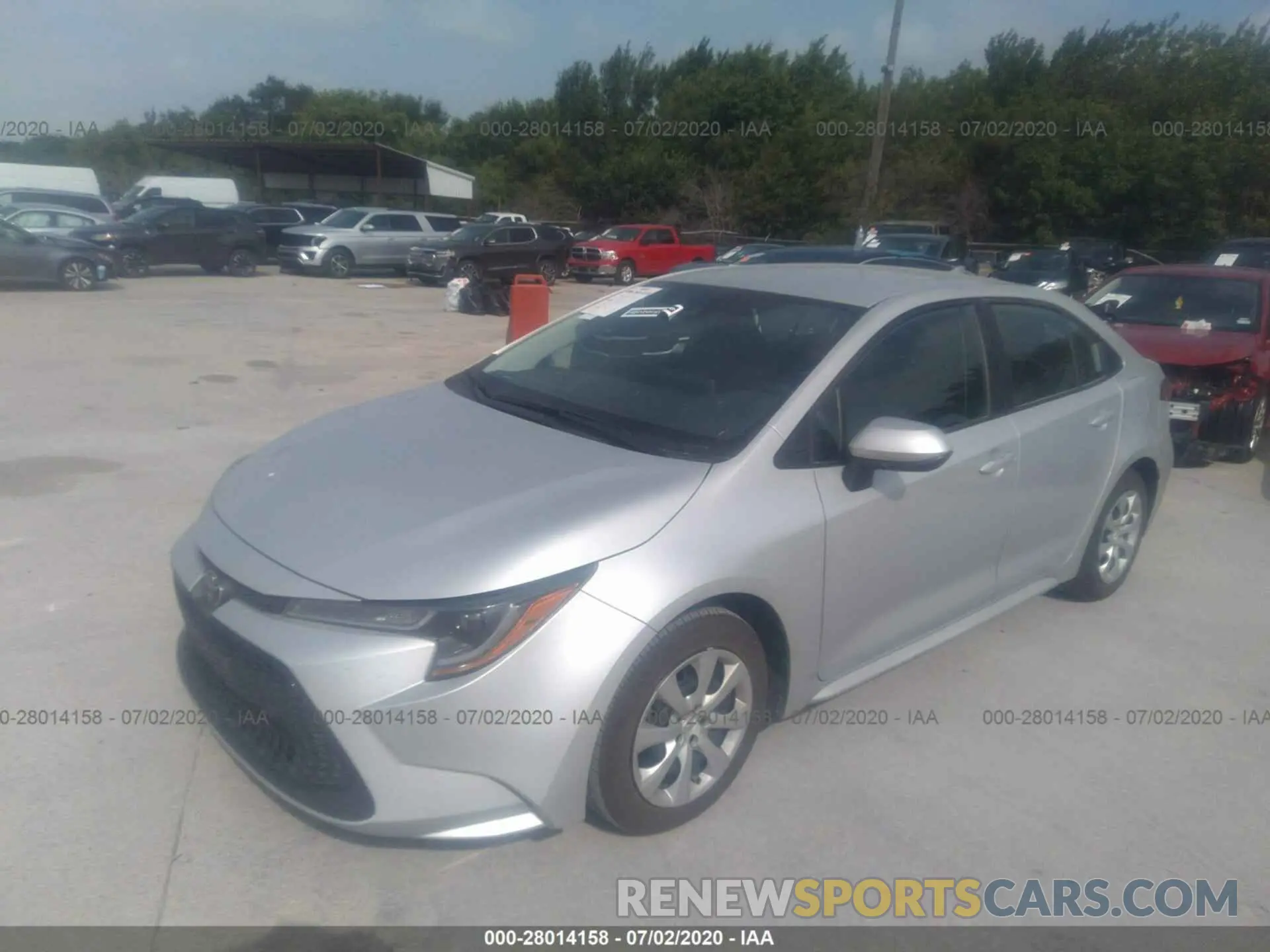2 Photograph of a damaged car 5YFEPRAE7LP105600 TOYOTA COROLLA 2020