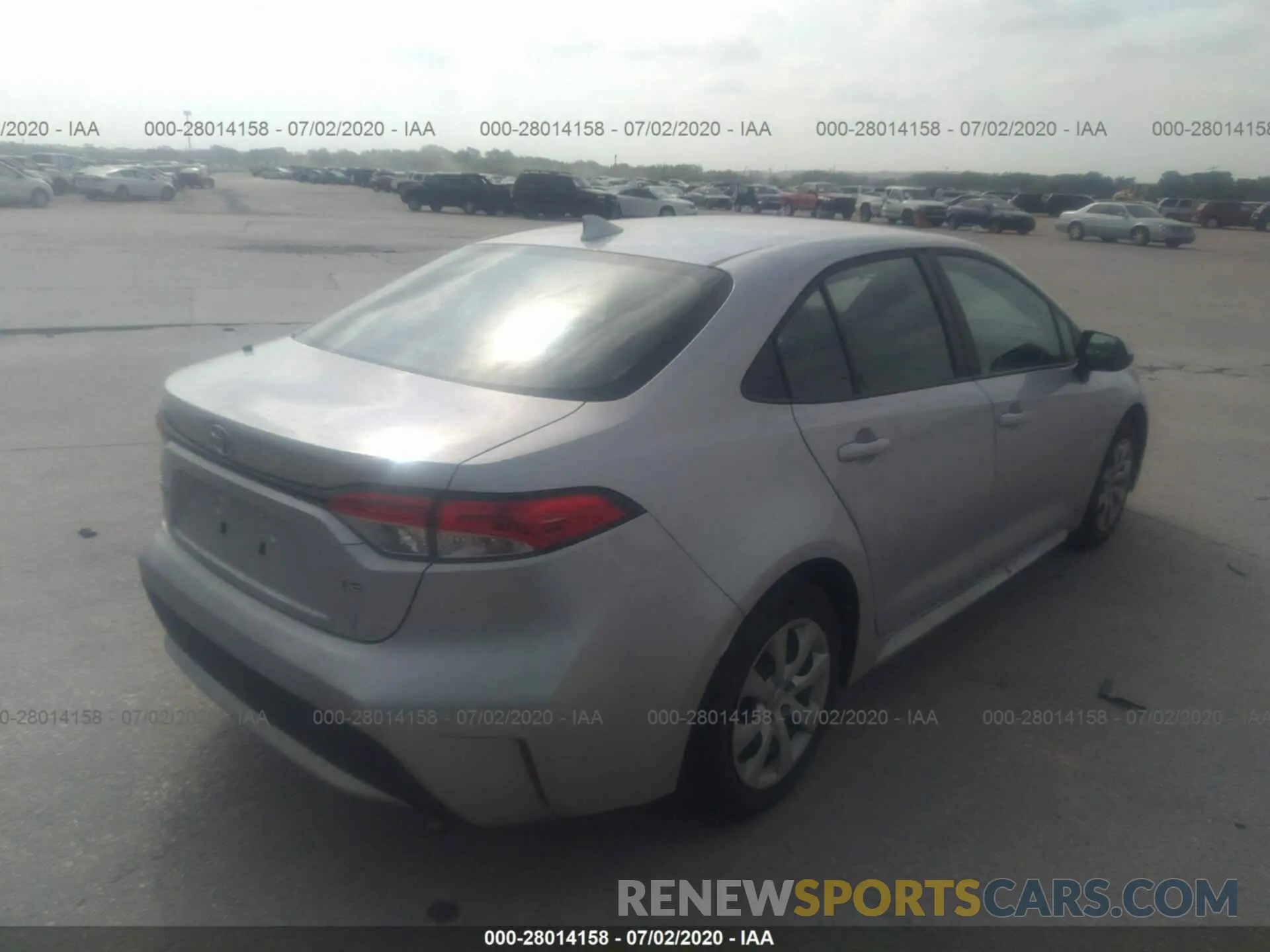 4 Photograph of a damaged car 5YFEPRAE7LP105600 TOYOTA COROLLA 2020