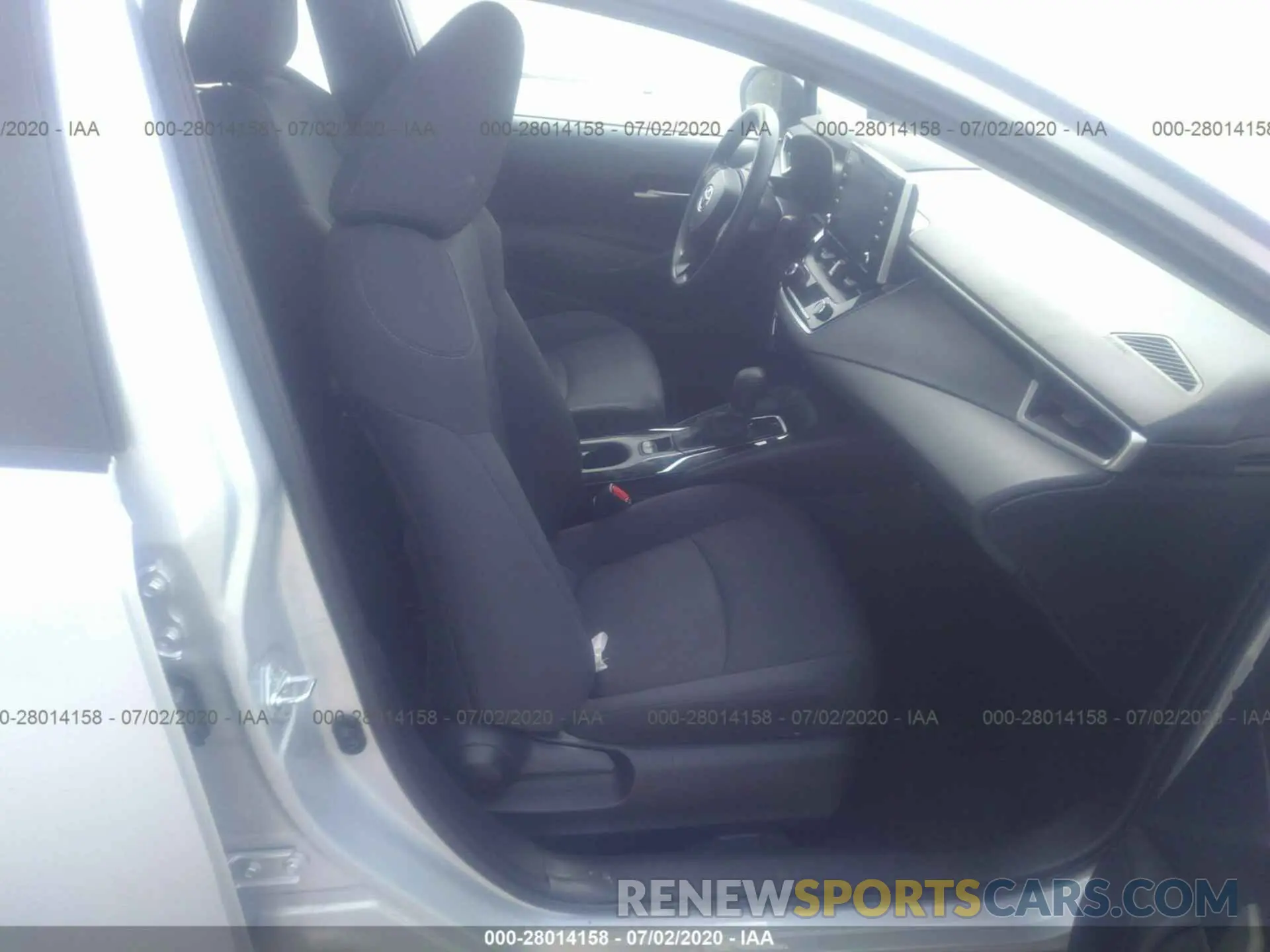 5 Photograph of a damaged car 5YFEPRAE7LP105600 TOYOTA COROLLA 2020