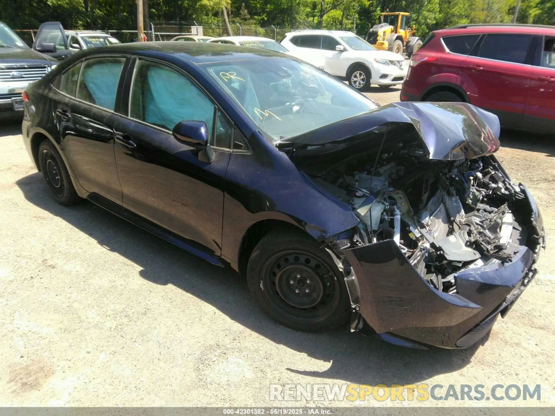 1 Photograph of a damaged car 5YFEPRAE7LP106214 TOYOTA COROLLA 2020