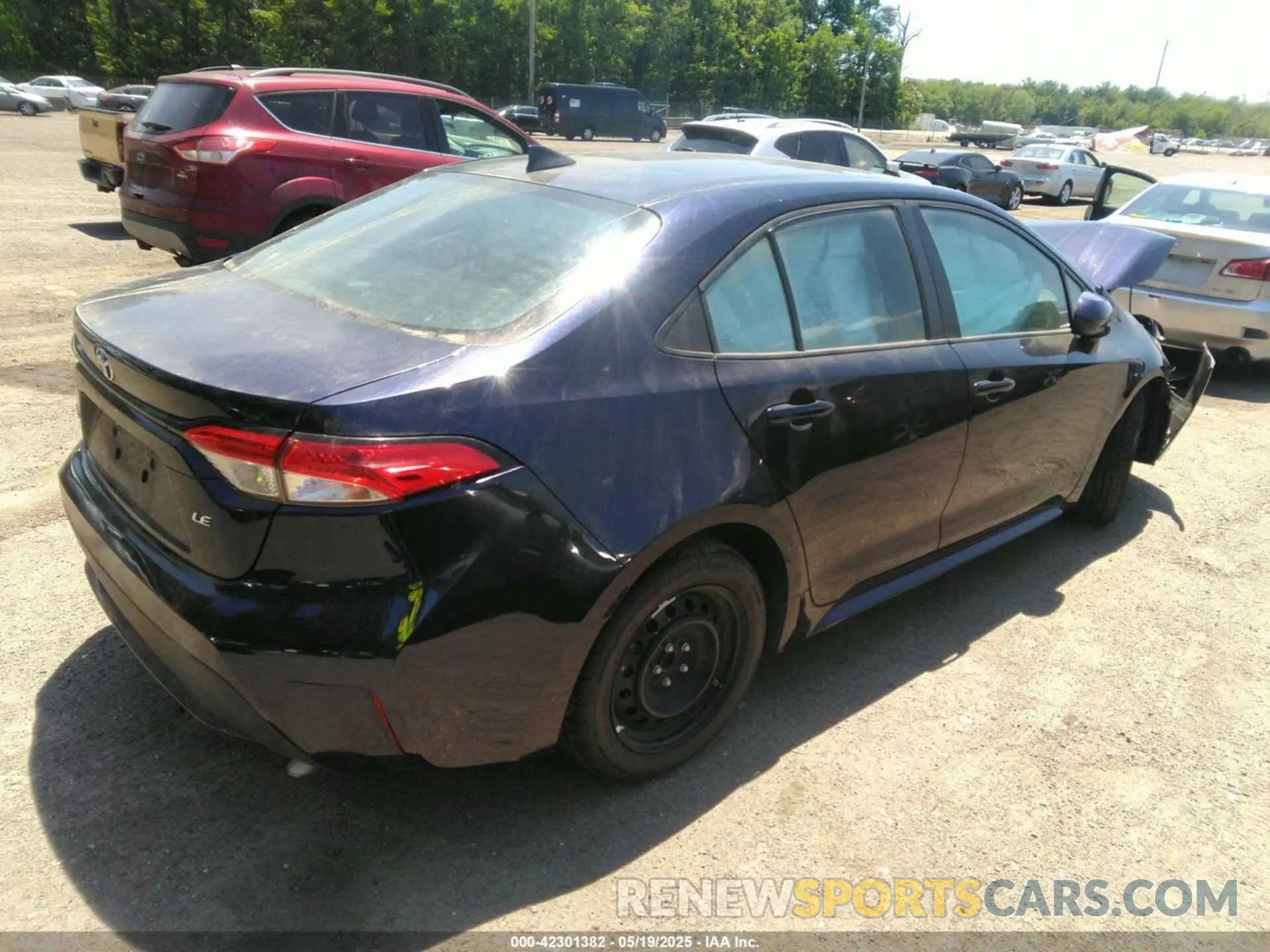 4 Photograph of a damaged car 5YFEPRAE7LP106214 TOYOTA COROLLA 2020
