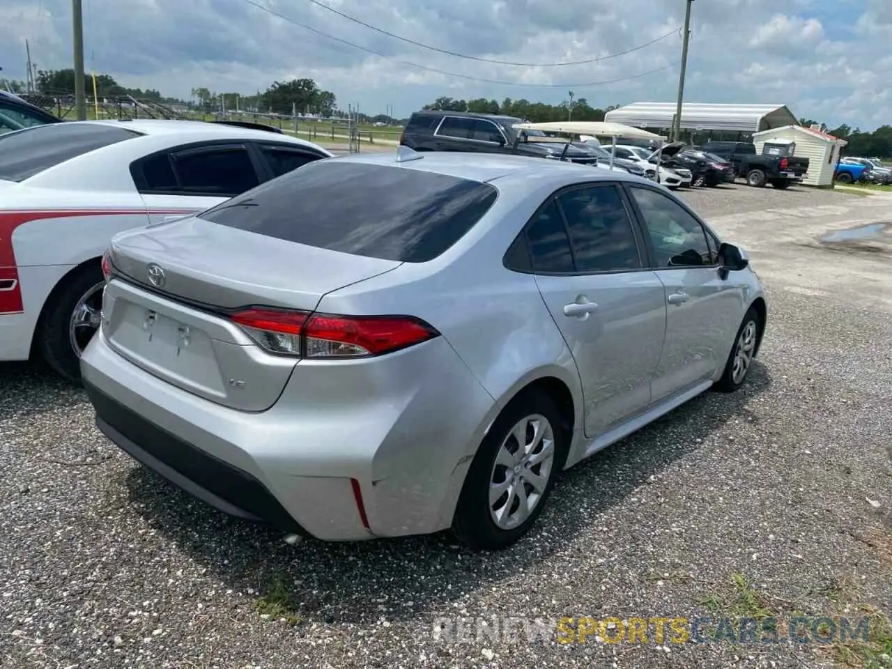 4 Photograph of a damaged car 5YFEPRAE7LP133302 TOYOTA COROLLA 2020