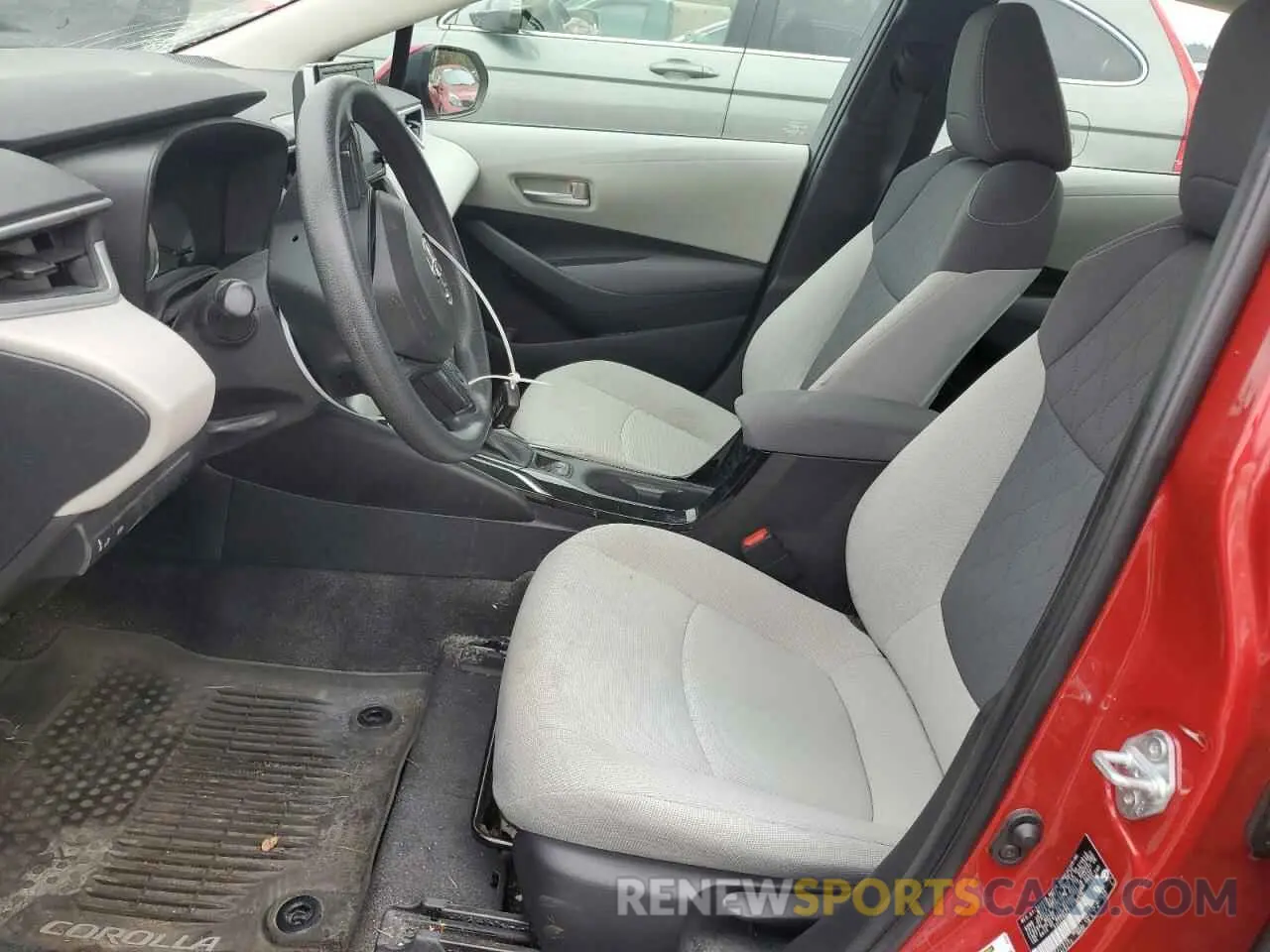 7 Photograph of a damaged car 5YFEPRAE7LP135938 TOYOTA COROLLA 2020