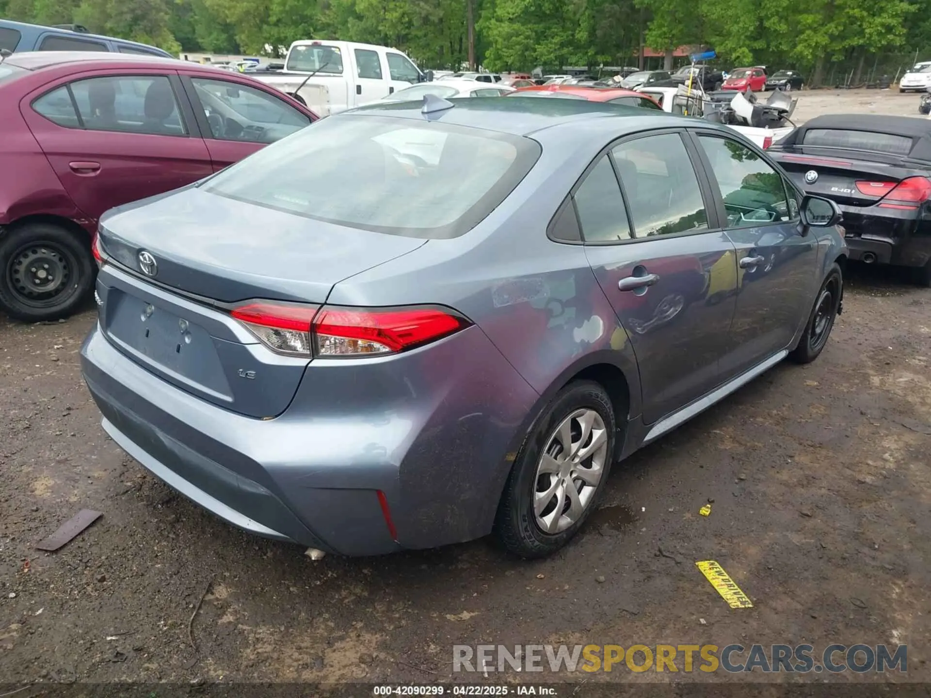 4 Photograph of a damaged car 5YFEPRAE7LP141612 TOYOTA COROLLA 2020