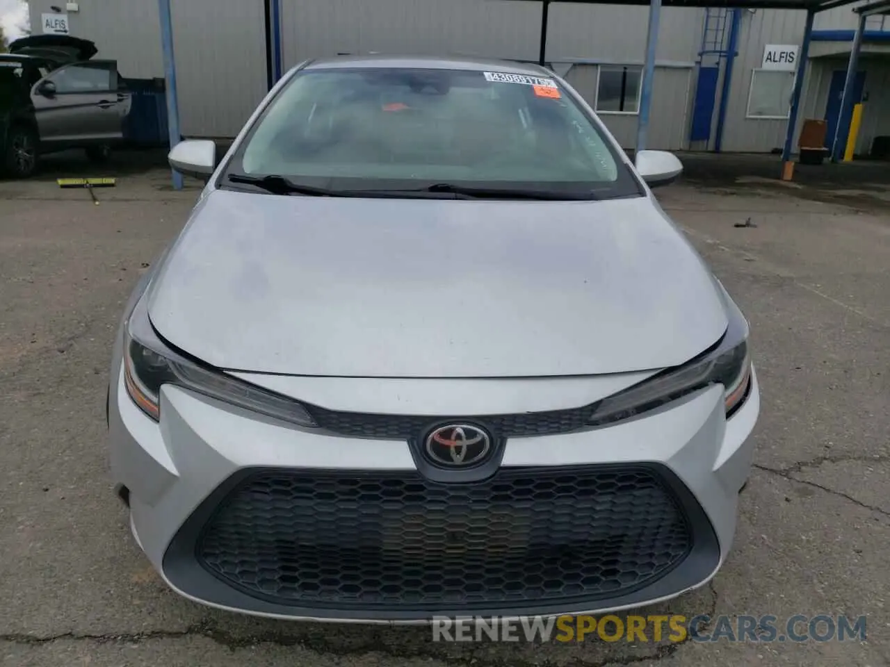 5 Photograph of a damaged car 5YFEPRAE7LP143621 TOYOTA COROLLA 2020