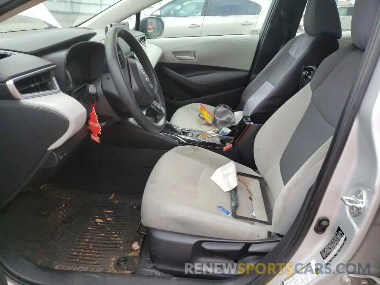7 Photograph of a damaged car 5YFEPRAE7LP143621 TOYOTA COROLLA 2020