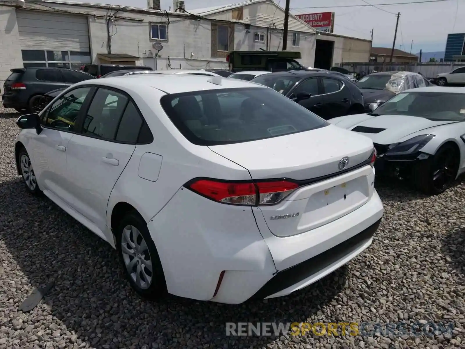 3 Photograph of a damaged car 5YFEPRAE8LP021382 TOYOTA COROLLA 2020