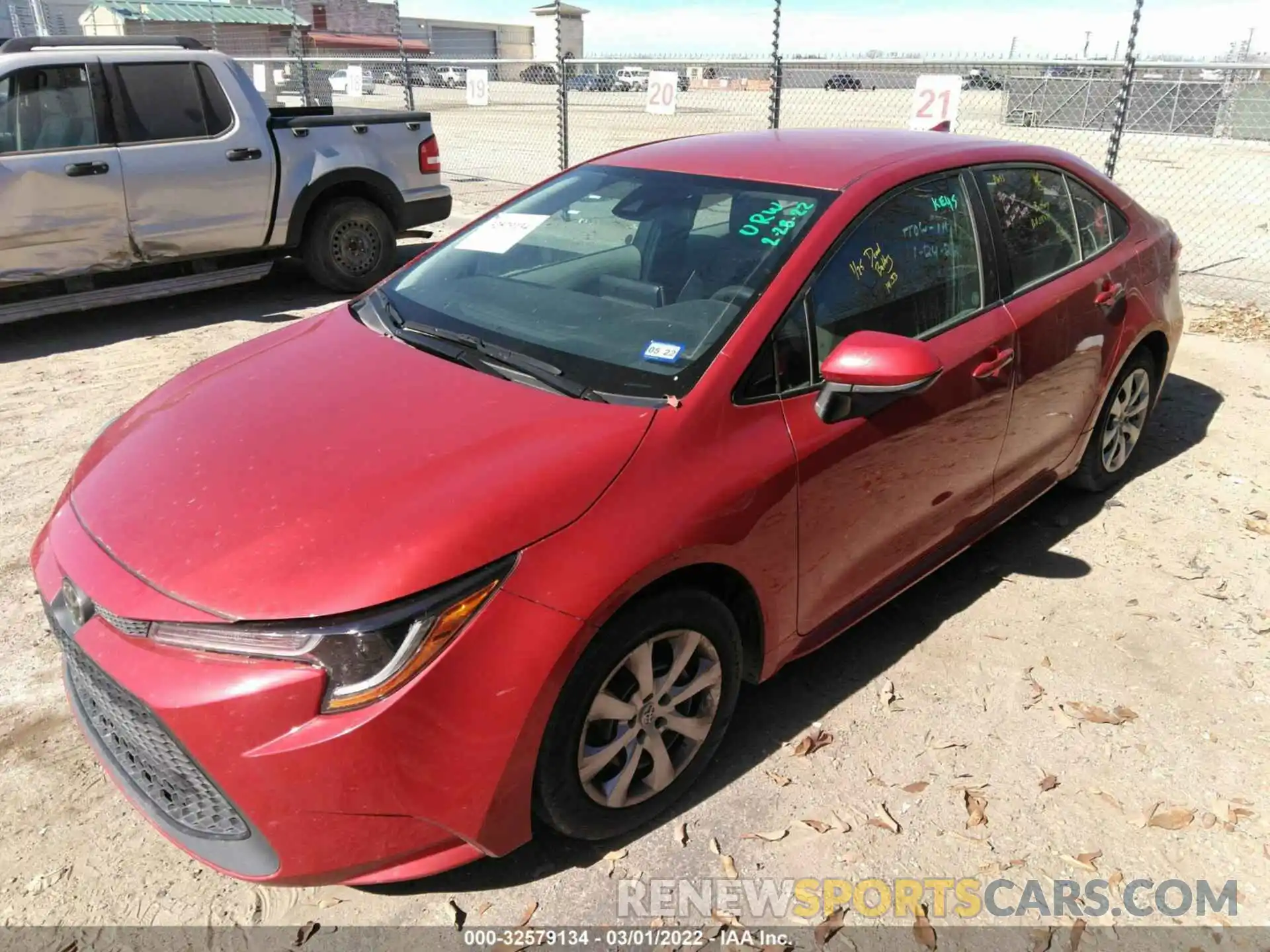 2 Photograph of a damaged car 5YFEPRAE8LP026064 TOYOTA COROLLA 2020