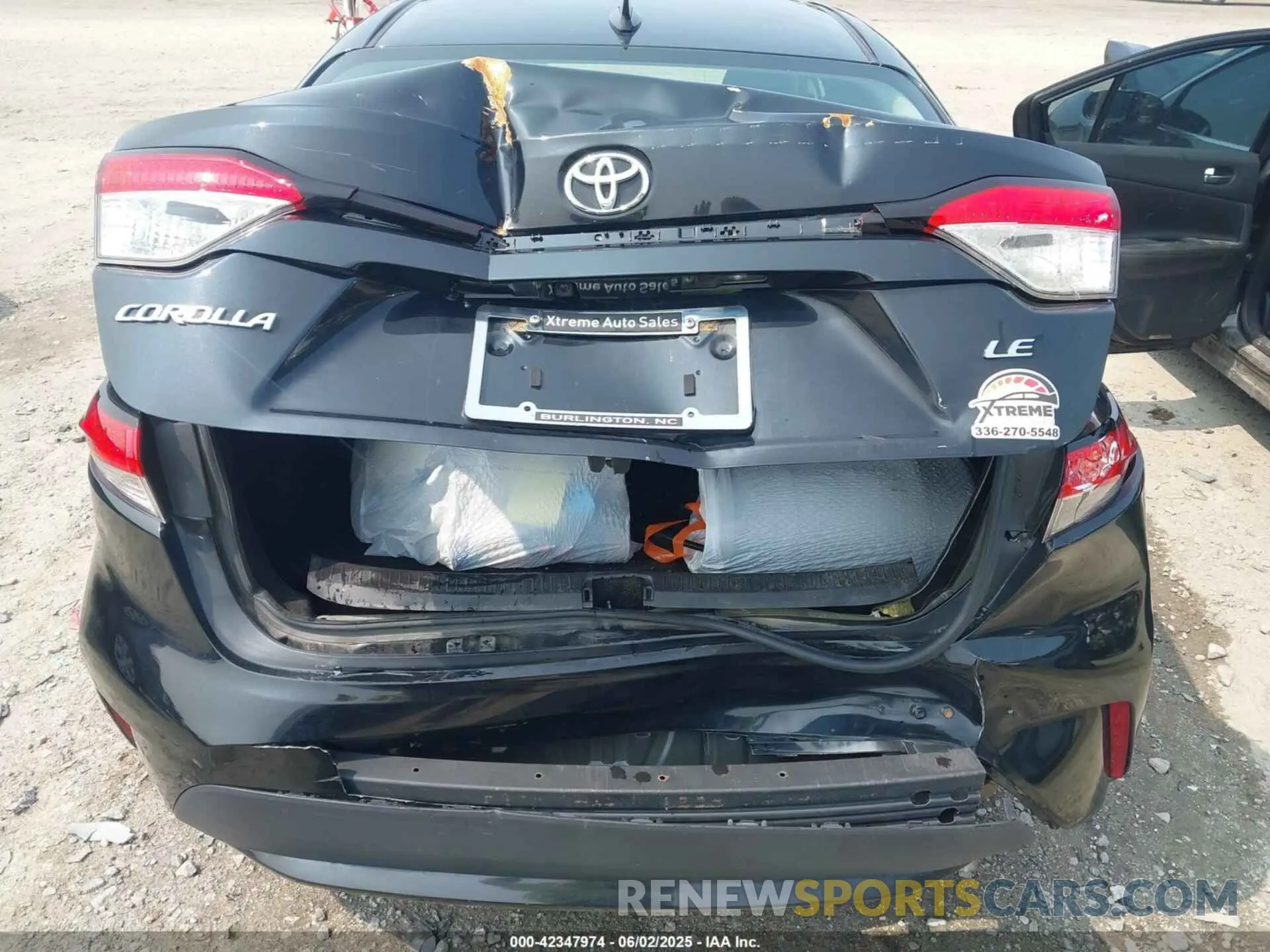 6 Photograph of a damaged car 5YFEPRAE8LP027859 TOYOTA COROLLA 2020
