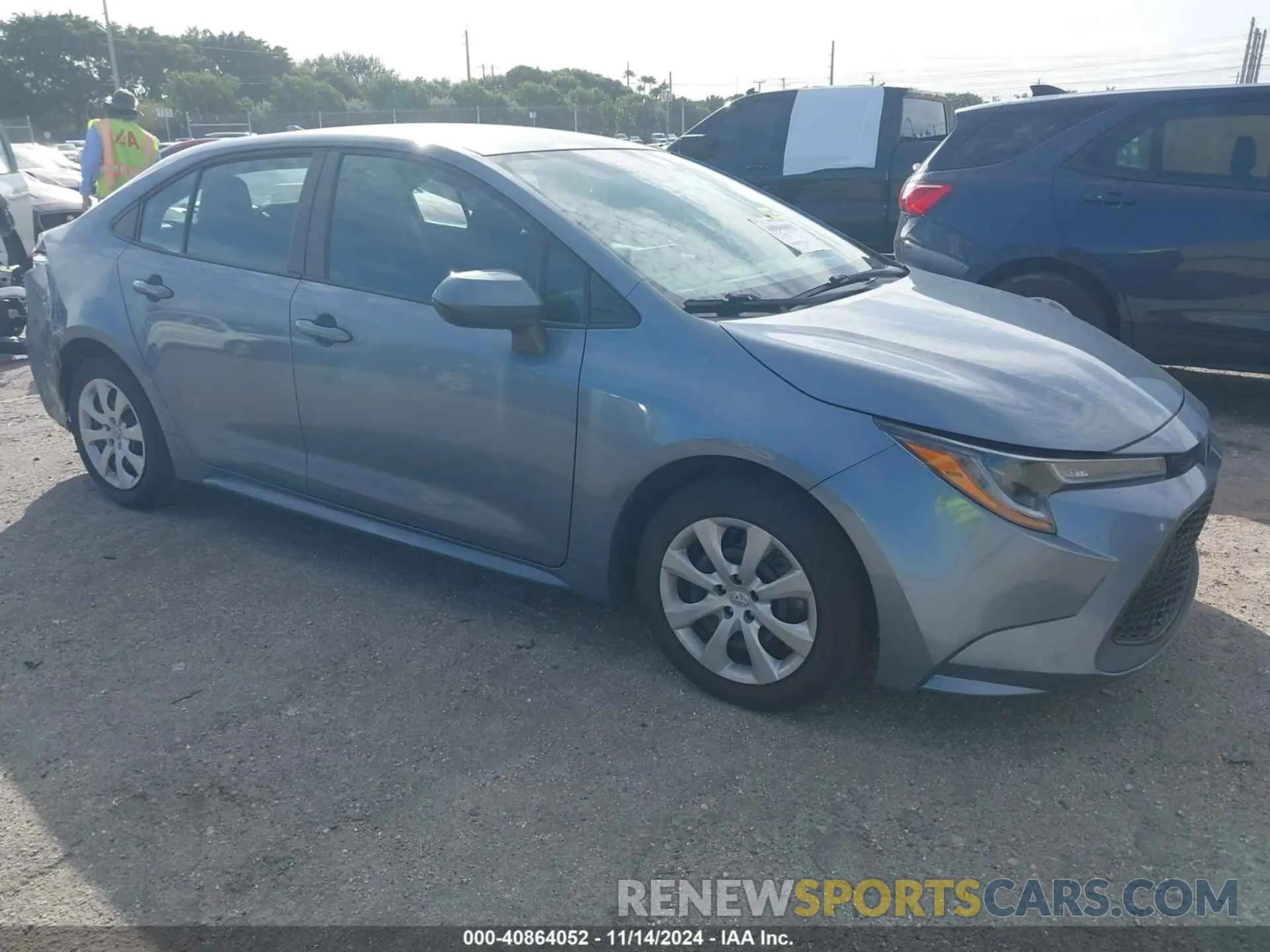 1 Photograph of a damaged car 5YFEPRAE8LP041485 TOYOTA COROLLA 2020