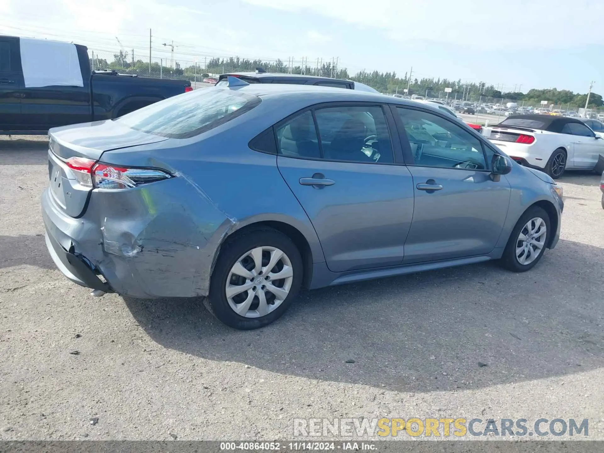 4 Photograph of a damaged car 5YFEPRAE8LP041485 TOYOTA COROLLA 2020
