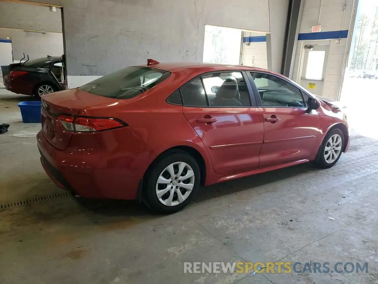 3 Photograph of a damaged car 5YFEPRAE8LP050591 TOYOTA COROLLA 2020