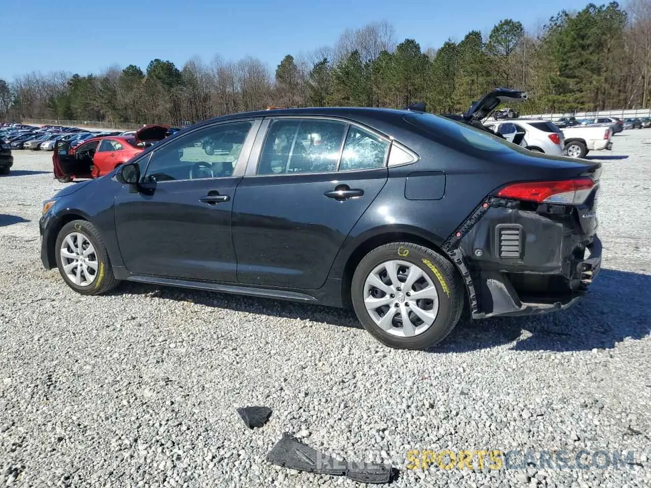 2 Photograph of a damaged car 5YFEPRAE8LP066998 TOYOTA COROLLA 2020