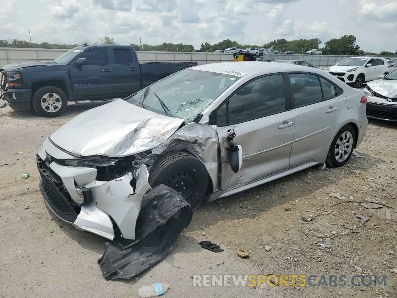 1 Photograph of a damaged car 5YFEPRAE8LP068198 TOYOTA COROLLA 2020