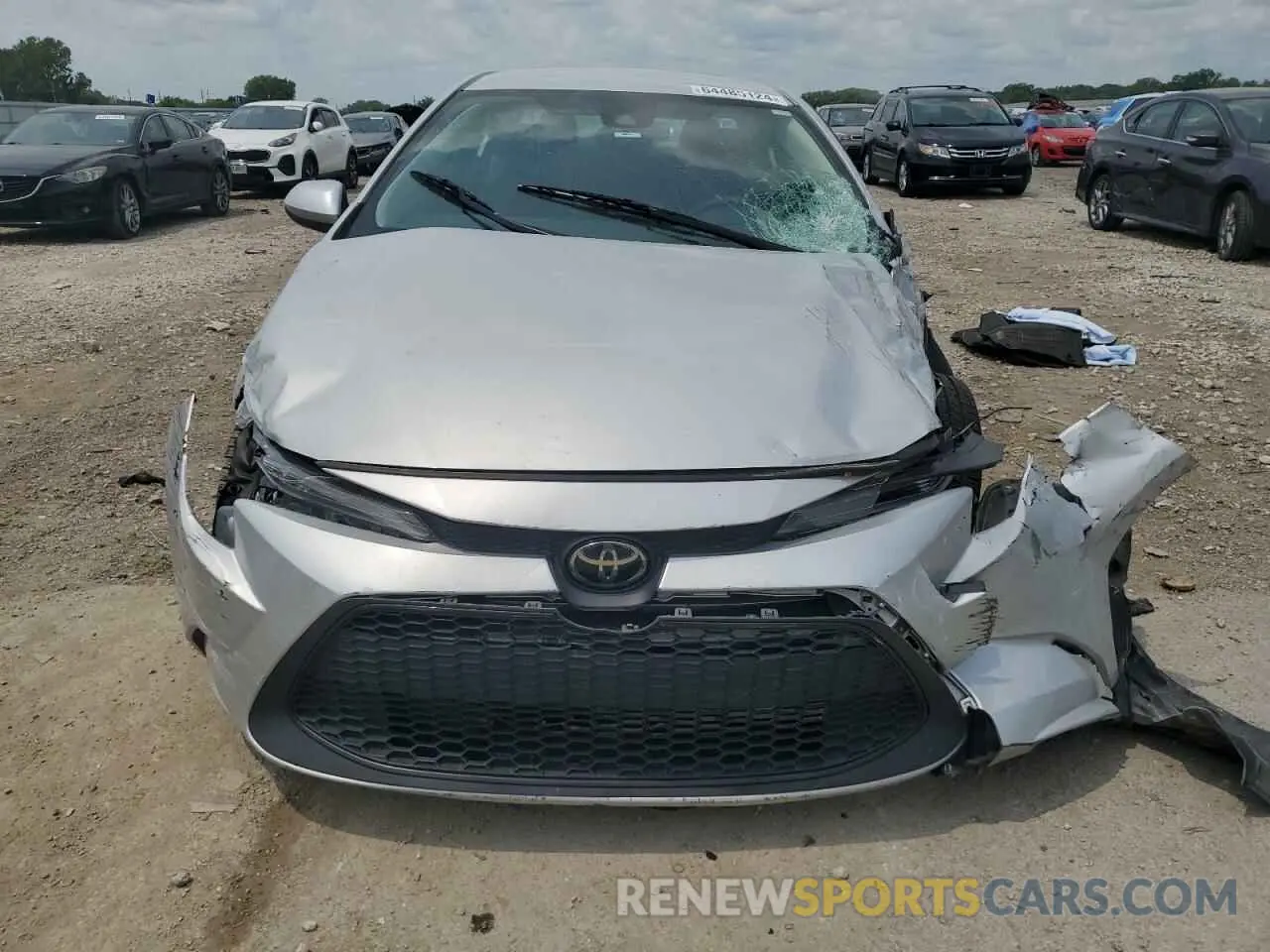 5 Photograph of a damaged car 5YFEPRAE8LP068198 TOYOTA COROLLA 2020